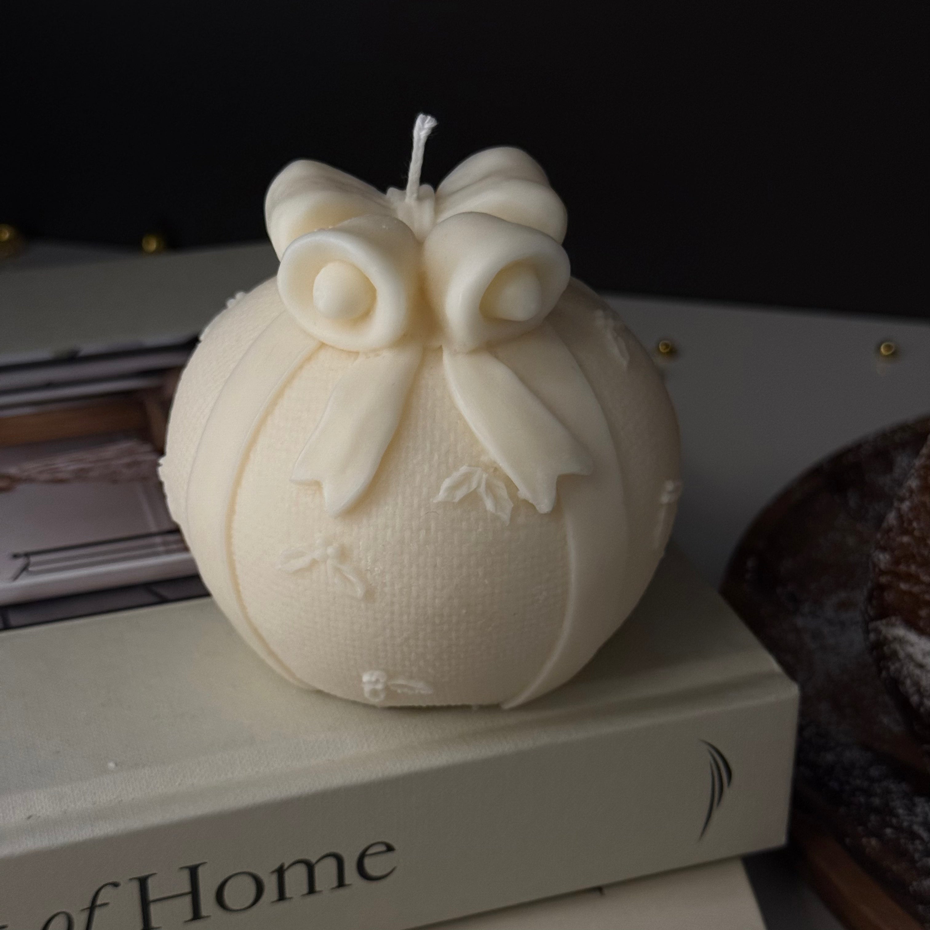 Holly Jolly Ball - Candela Scultorea Natalizia