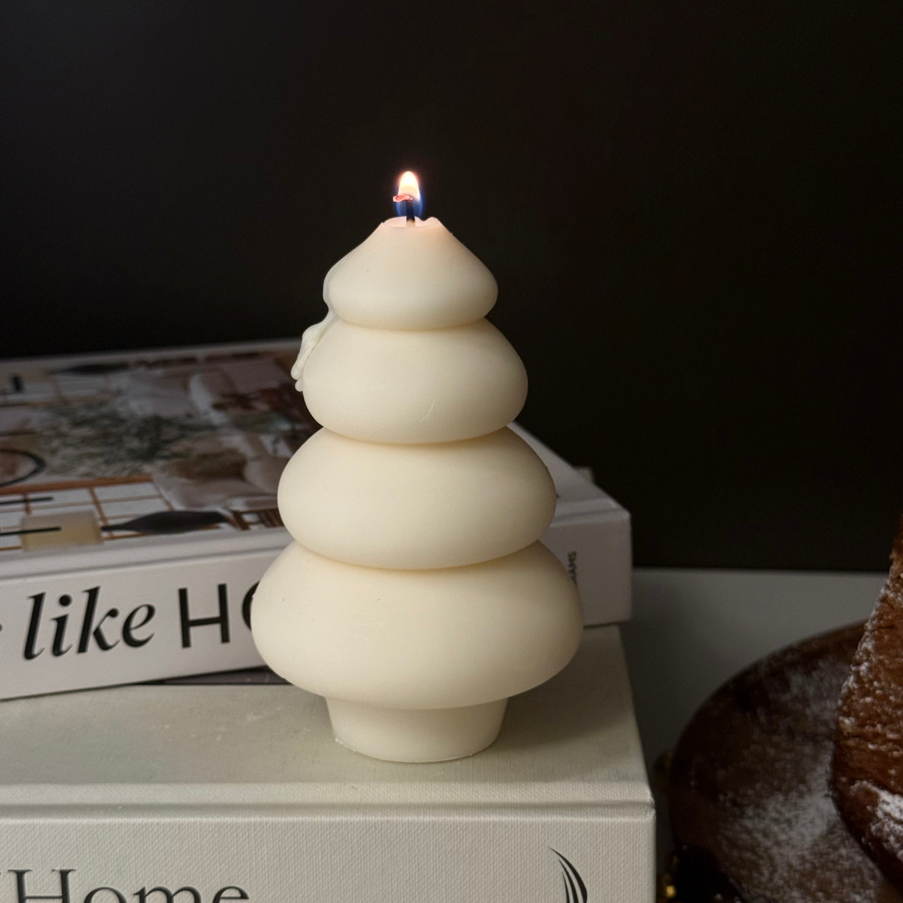 Snow Stack - Candela Scultorea