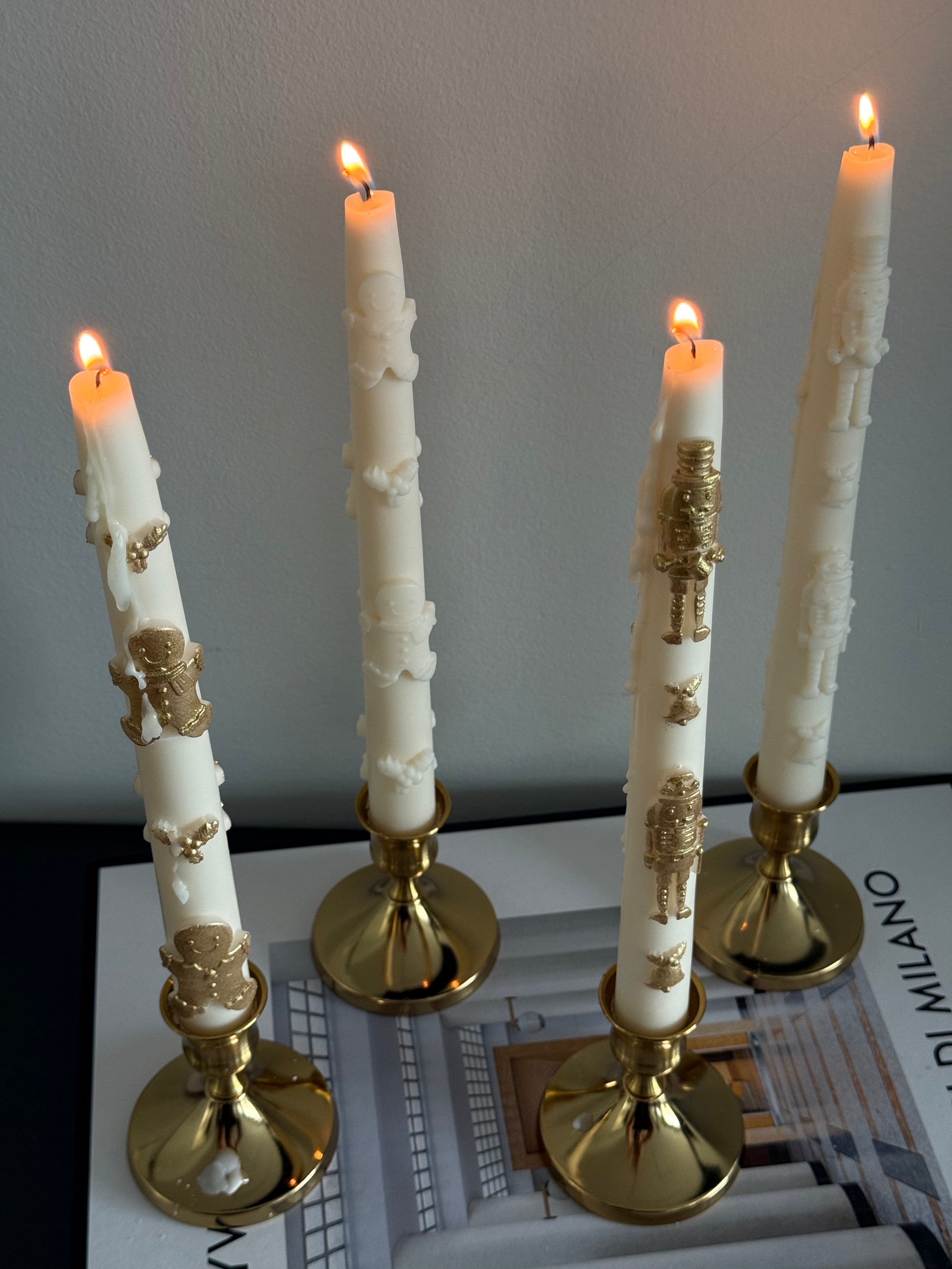 Christmas Taper – Candele Scultoree Natalizie